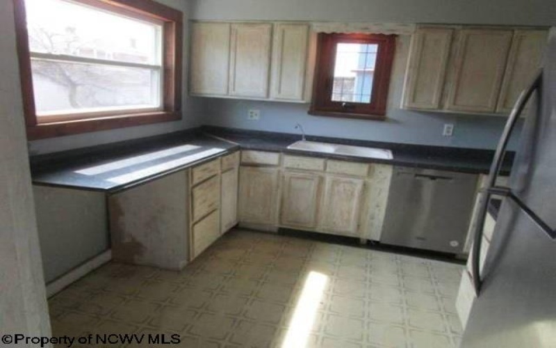 1405 CENTER Street, Moundsville, West Virginia 26041, 3 Bedrooms Bedrooms, 10 Rooms Rooms,1 BathroomBathrooms,Single Family Detached,For Sale,CENTER,0,10165801