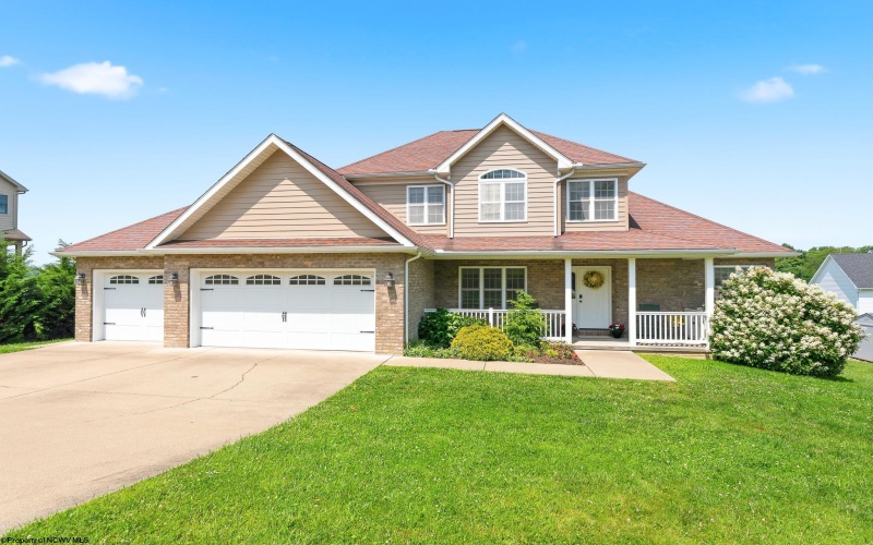 229 Santorini Avenue, Morgantown, West Virginia 26508, 5 Bedrooms Bedrooms, 10 Rooms Rooms,3 BathroomsBathrooms,Single Family Detached,For Sale,Santorini,0,10165765