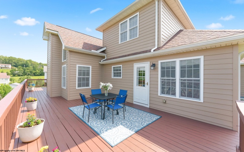 229 Santorini Avenue, Morgantown, West Virginia 26508, 5 Bedrooms Bedrooms, 10 Rooms Rooms,3 BathroomsBathrooms,Single Family Detached,For Sale,Santorini,0,10165765