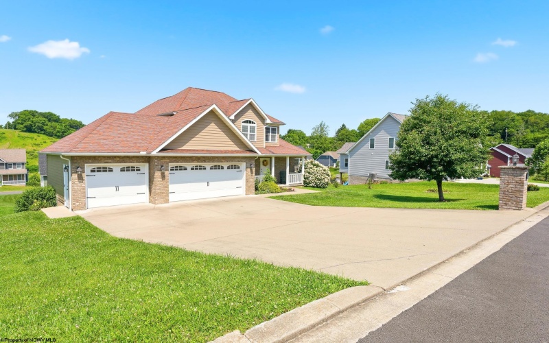 229 Santorini Avenue, Morgantown, West Virginia 26508, 5 Bedrooms Bedrooms, 10 Rooms Rooms,3 BathroomsBathrooms,Single Family Detached,For Sale,Santorini,0,10165765