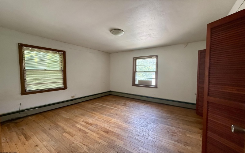 908 Henry Avenue, Elkins, West Virginia 26241, 2 Bedrooms Bedrooms, 5 Rooms Rooms,1 BathroomBathrooms,Single Family Detached,For Sale,Henry,0,10165761