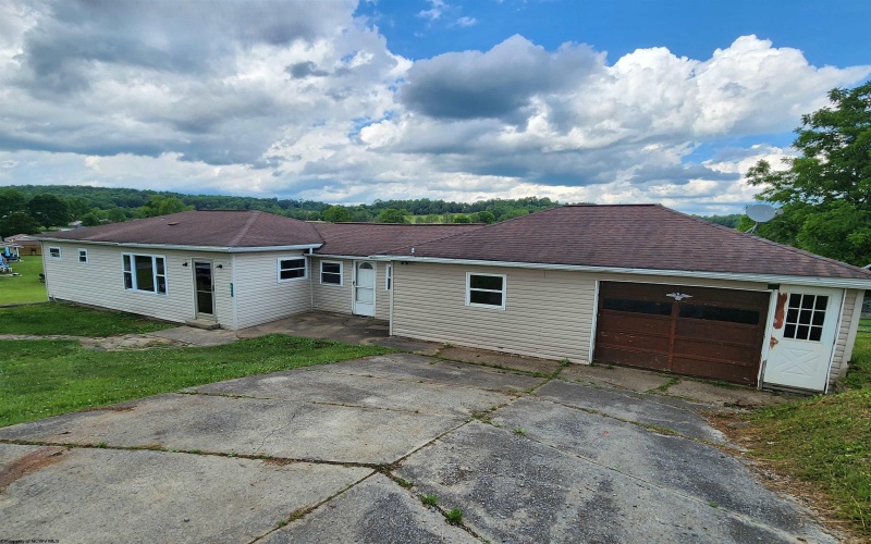 254 Centerville Road, Rock Cave, West Virginia 26234, 3 Bedrooms Bedrooms, 5 Rooms Rooms,1 BathroomBathrooms,Single Family Detached,For Sale,Centerville,0,10165768