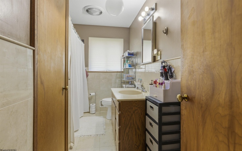 413 Stout Street, Bridgeport, West Virginia 26330, 3 Bedrooms Bedrooms, 6 Rooms Rooms,1 BathroomBathrooms,Single Family Detached,For Sale,Stout,0,10165770