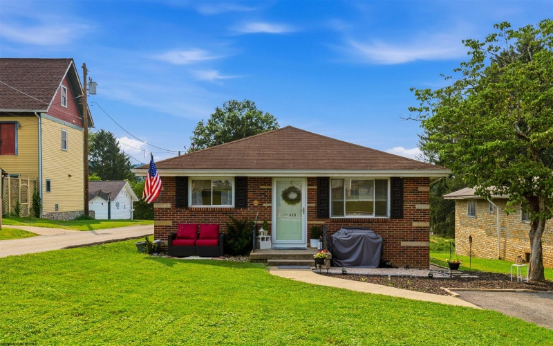 413 Stout Street, Bridgeport, West Virginia 26330, 3 Bedrooms Bedrooms, 6 Rooms Rooms,1 BathroomBathrooms,Single Family Detached,For Sale,Stout,0,10165770