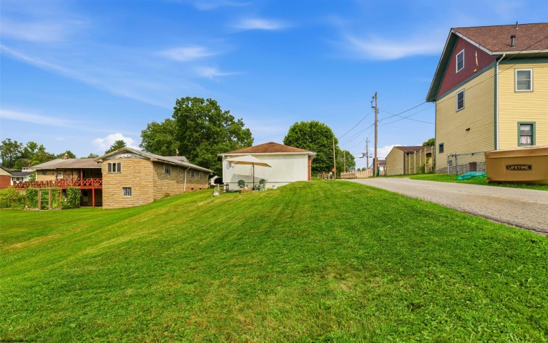 413 Stout Street, Bridgeport, West Virginia 26330, 3 Bedrooms Bedrooms, 6 Rooms Rooms,1 BathroomBathrooms,Single Family Detached,For Sale,Stout,0,10165770