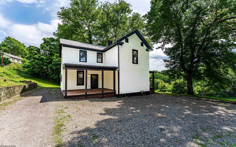 44 State Highway, Barrackville, West Virginia 26559, 3 Bedrooms Bedrooms, 8 Rooms Rooms,2 BathroomsBathrooms,Single Family Detached,For Sale,State,0,10165763