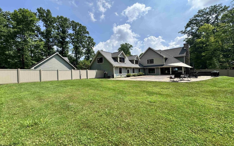 100 Turkey Ridge, Morgantown, West Virginia 26508, 3 Bedrooms Bedrooms, 9 Rooms Rooms,2 BathroomsBathrooms,Single Family Detached,For Sale,Turkey,0,10165778