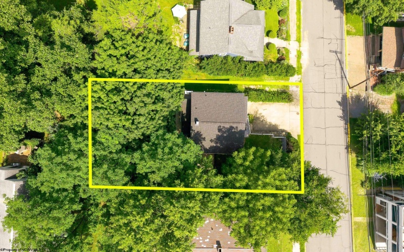 794 Grand Street, Morgantown, West Virginia 26501, 3 Bedrooms Bedrooms, 8 Rooms Rooms,1 BathroomBathrooms,Single Family Detached,For Sale,Grand,0,10165791