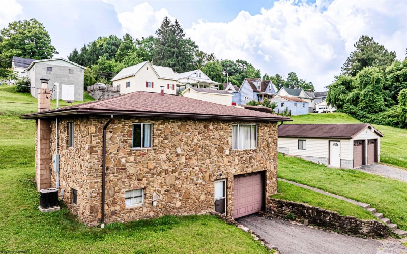 345 Lincoln Street, Fairmont, West Virginia 26554, 2 Bedrooms Bedrooms, 4 Rooms Rooms,2 BathroomsBathrooms,Single Family Detached,For Sale,Lincoln,0,10165797