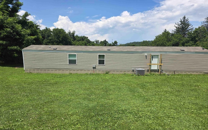 112 Needle Lane, Montana Mines, West Virginia 26586, 3 Bedrooms Bedrooms, 6 Rooms Rooms,2 BathroomsBathrooms,Single Family Detached,For Sale,Needle,0,10165792