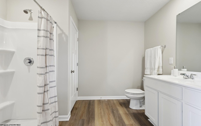 646 Links Drive, Maidsville, West Virginia 26541, 4 Bedrooms Bedrooms, 7 Rooms Rooms,2 BathroomsBathrooms,Single Family Detached,For Sale,Links,0,10165796