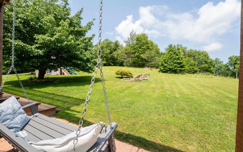 104 Lockwood Drive, Morgantown, West Virginia 26508, 3 Bedrooms Bedrooms, 7 Rooms Rooms,2 BathroomsBathrooms,Single Family Detached,For Sale,Lockwood,0,10165795