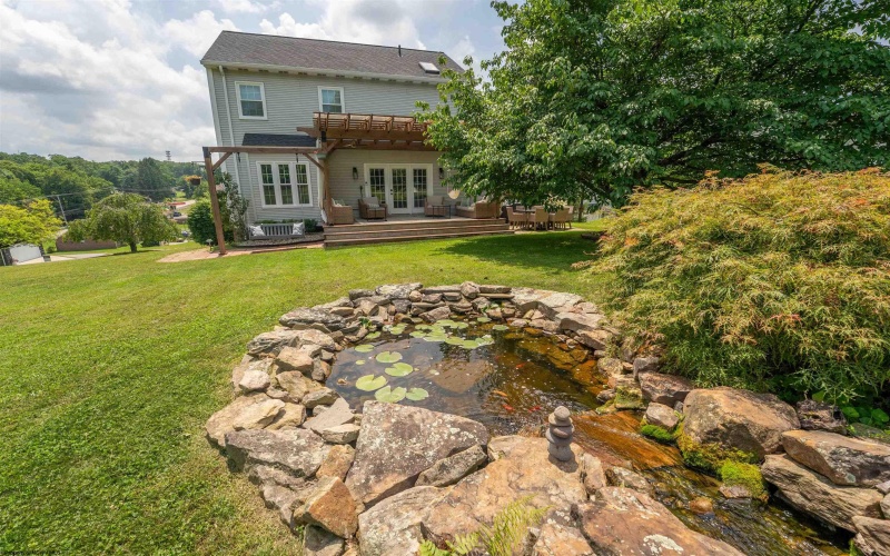 104 Lockwood Drive, Morgantown, West Virginia 26508, 3 Bedrooms Bedrooms, 7 Rooms Rooms,2 BathroomsBathrooms,Single Family Detached,For Sale,Lockwood,0,10165795