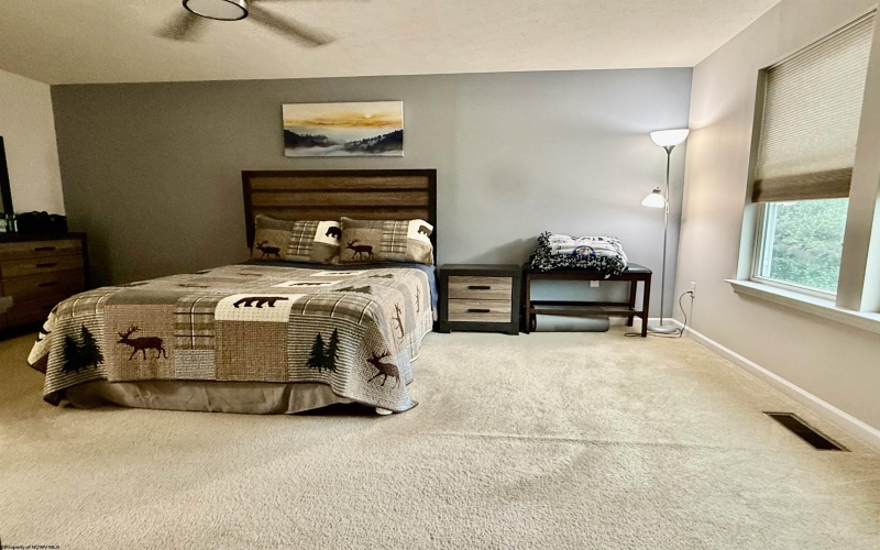 102 Kingsbury Court, Fairmont, West Virginia 26554, 3 Bedrooms Bedrooms, 6 Rooms Rooms,2 BathroomsBathrooms,Single Family Attached,For Sale,Kingsbury,0,10165809