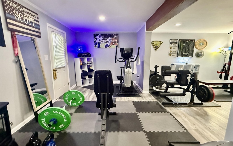 102 Kingsbury Court, Fairmont, West Virginia 26554, 3 Bedrooms Bedrooms, 6 Rooms Rooms,2 BathroomsBathrooms,Single Family Attached,For Sale,Kingsbury,0,10165809