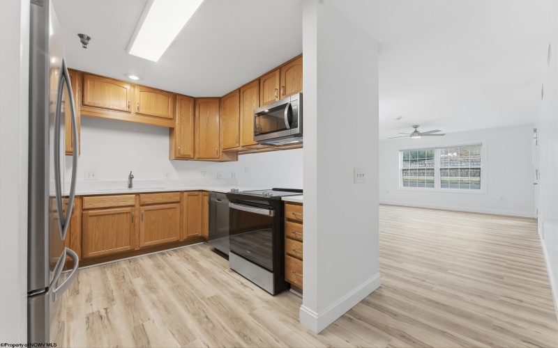 999 West Run Road, Morgantown, West Virginia 26508, 2 Bedrooms Bedrooms, 4 Rooms Rooms,2 BathroomsBathrooms,Single Family Attached,For Sale,West Run,0,10165815