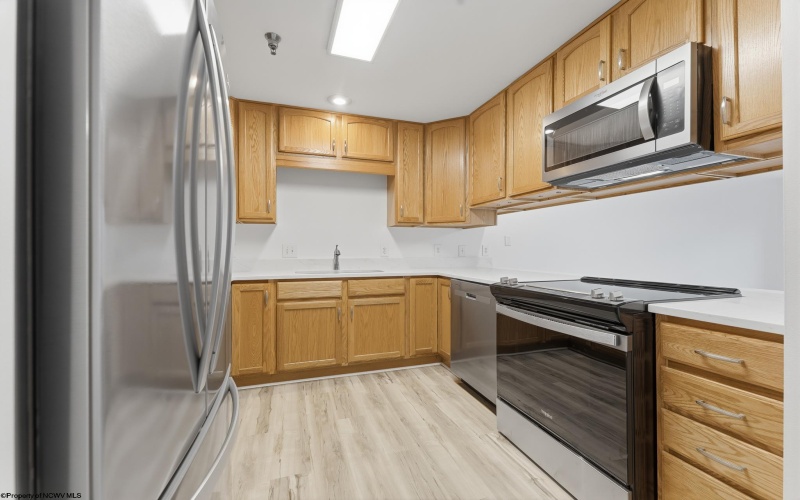 999 West Run Road, Morgantown, West Virginia 26508, 2 Bedrooms Bedrooms, 4 Rooms Rooms,2 BathroomsBathrooms,Single Family Attached,For Sale,West Run,0,10165816