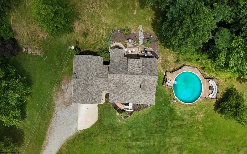 257 Thorn Stop Circle, Clarksburg, West Virginia 26301, 4 Bedrooms Bedrooms, 9 Rooms Rooms,3 BathroomsBathrooms,Single Family Detached,For Sale,Thorn Stop,0,10165834