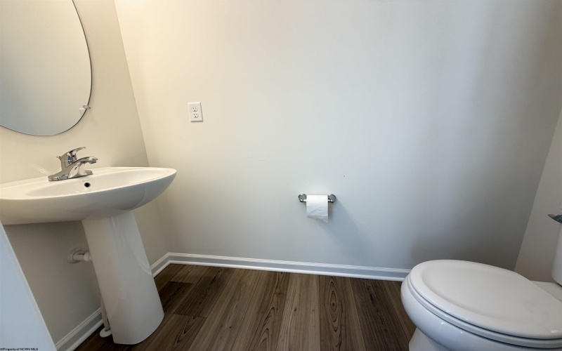 42 Dover Court, Bridgeport, West Virginia 26330-0000, 3 Bedrooms Bedrooms, 5 Rooms Rooms,3 BathroomsBathrooms,Residential Rentals,For Rent,Dover,0,10165828