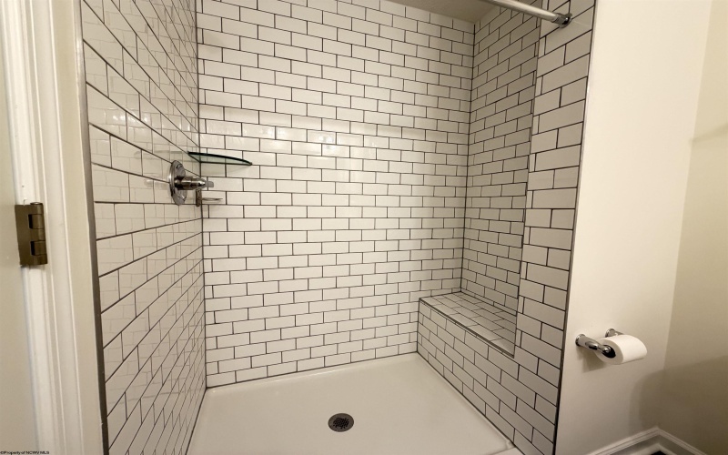 42 Dover Court, Bridgeport, West Virginia 26330-0000, 3 Bedrooms Bedrooms, 5 Rooms Rooms,3 BathroomsBathrooms,Residential Rentals,For Rent,Dover,0,10165828