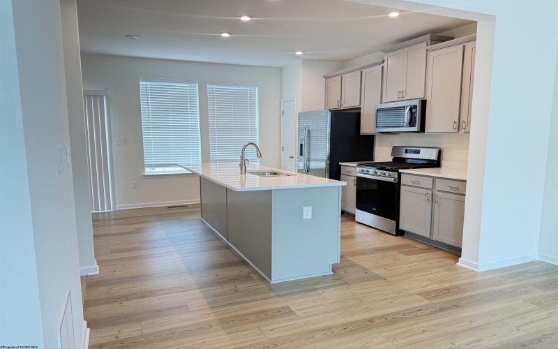 42 Dover Court, Bridgeport, West Virginia 26330-0000, 3 Bedrooms Bedrooms, 5 Rooms Rooms,3 BathroomsBathrooms,Residential Rentals,For Rent,Dover,0,10165828