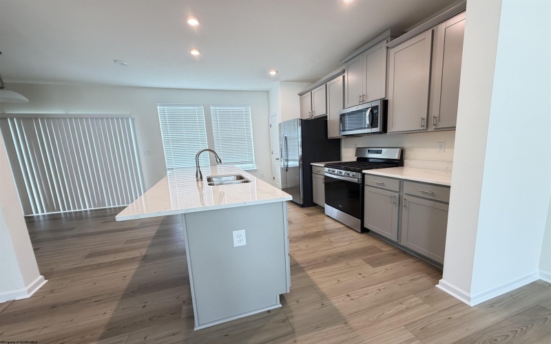 42 Dover Court, Bridgeport, West Virginia 26330-0000, 3 Bedrooms Bedrooms, 5 Rooms Rooms,3 BathroomsBathrooms,Residential Rentals,For Rent,Dover,0,10165828