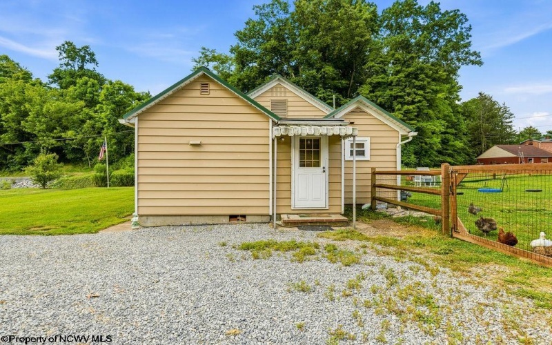 3051 River Road, Clarksburg, West Virginia 26301, 2 Bedrooms Bedrooms, 5 Rooms Rooms,1 BathroomBathrooms,Single Family Detached,For Sale,River,0,10165833