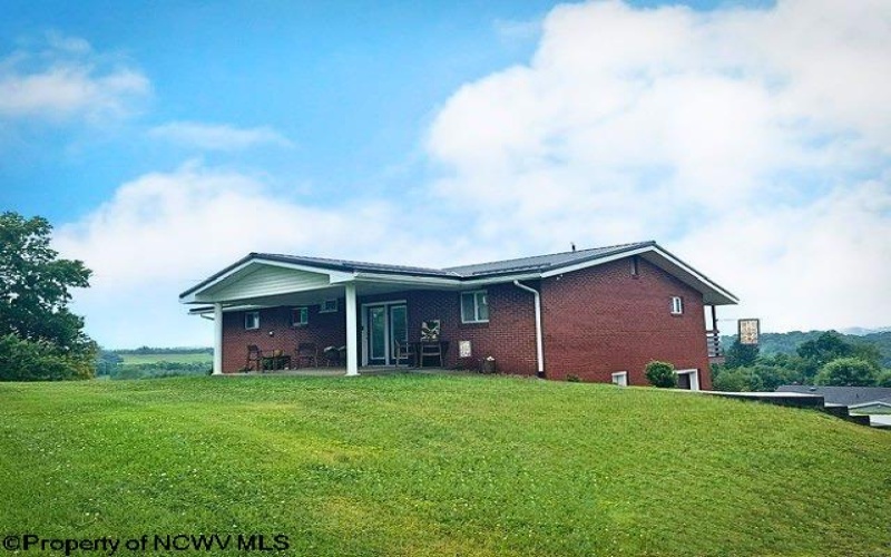 197 Shenandoah Drive, Fairmont, West Virginia 26554, 3 Bedrooms Bedrooms, 5 Rooms Rooms,2 BathroomsBathrooms,Single Family Detached,For Sale,Shenandoah,0,10165817 197 Shenandoah Drive, Fairmont, West Virginia 26554, 3 Bedrooms Bedrooms, 5 Rooms Rooms,2 BathroomsBathrooms,Single Family Detached,For Sale,Shenandoah,0,10165817