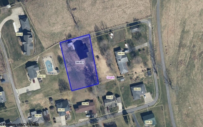 197 Shenandoah Drive, Fairmont, West Virginia 26554, 3 Bedrooms Bedrooms, 5 Rooms Rooms,2 BathroomsBathrooms,Single Family Detached,For Sale,Shenandoah,0,10165817 197 Shenandoah Drive, Fairmont, West Virginia 26554, 3 Bedrooms Bedrooms, 5 Rooms Rooms,2 BathroomsBathrooms,Single Family Detached,For Sale,Shenandoah,0,10165817