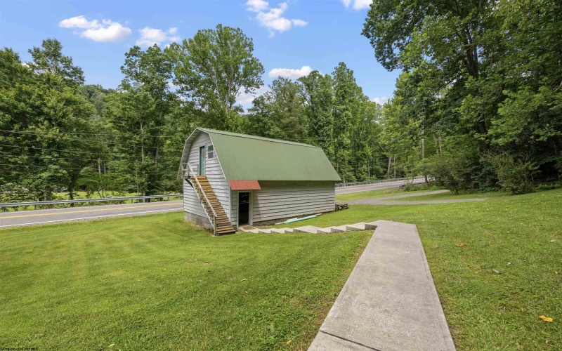 2670 Cleveland Road, Cleveland, West Virginia 26215, 3 Bedrooms Bedrooms, 7 Rooms Rooms,1 BathroomBathrooms,Single Family Detached,For Sale,Cleveland,0,10165827
