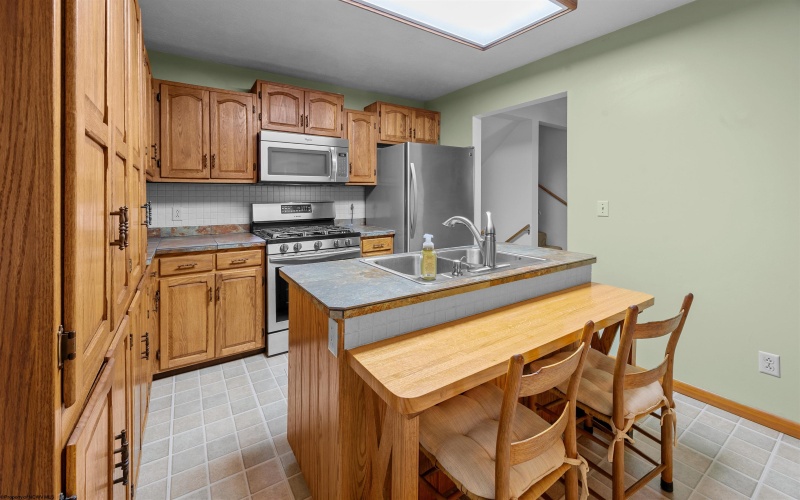 2670 Cleveland Road, Cleveland, West Virginia 26215, 3 Bedrooms Bedrooms, 7 Rooms Rooms,1 BathroomBathrooms,Single Family Detached,For Sale,Cleveland,0,10165827