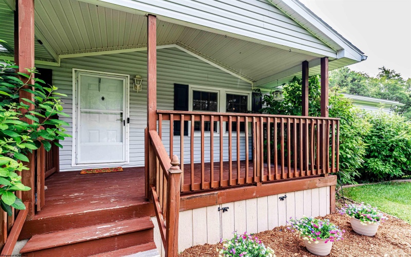 169 Shady Brook Estates, Bruceton Mills, West Virginia 26525, 3 Bedrooms Bedrooms, 9 Rooms Rooms,3 BathroomsBathrooms,Single Family Detached,For Sale,Shady Brook,0,10165824