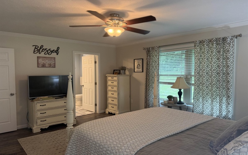 16 Bunker Hill Lane, Fairmont, West Virginia 26554, 3 Bedrooms Bedrooms, 7 Rooms Rooms,2 BathroomsBathrooms,Single Family Detached,For Sale,Bunker Hill,0,10165826
