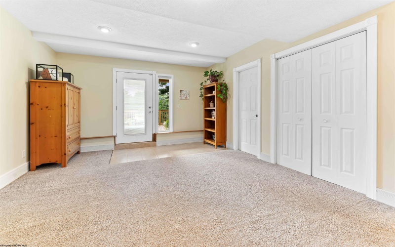 5 Monument Lane, Morgantown, West Virginia 26508, 3 Bedrooms Bedrooms, 7 Rooms Rooms,3 BathroomsBathrooms,Single Family Detached,For Sale,Monument,0,10165821