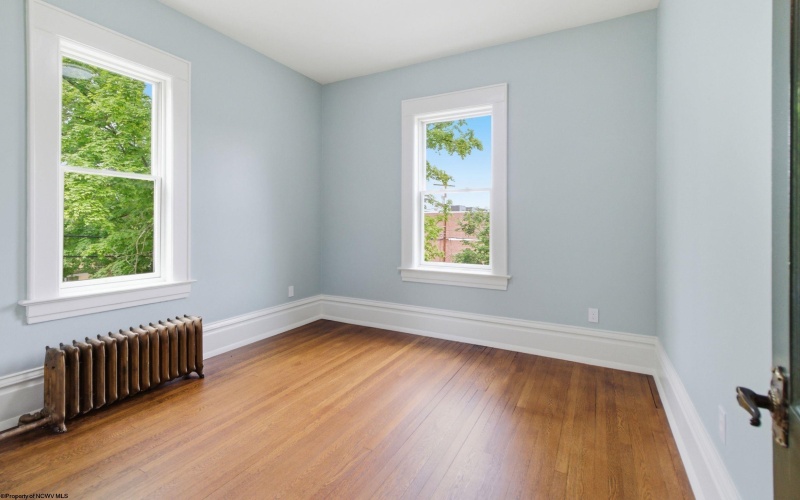 200 Wilson Avenue, Morgantown, West Virginia 26501, 5 Bedrooms Bedrooms, 9 Rooms Rooms,3 BathroomsBathrooms,Single Family Detached,For Sale,Wilson,0,10165823