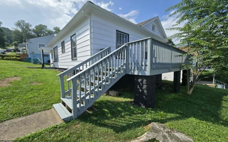 112 Duncan Avenue, Clarksburg, West Virginia 26301, 3 Bedrooms Bedrooms, 6 Rooms Rooms,2 BathroomsBathrooms,Single Family Detached,For Sale,Duncan,0,10165820