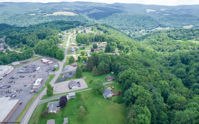 430 Main Street, Kingwood, West Virginia 26537, 3 Bedrooms Bedrooms, 9 Rooms Rooms,3 BathroomsBathrooms,Single Family Detached,For Sale,Main,0,10165825
