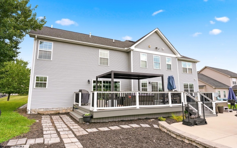 39 Bancroft Court, Bridgeport, West Virginia 26330, 6 Bedrooms Bedrooms, 10 Rooms Rooms,4 BathroomsBathrooms,Single Family Detached,For Sale,Bancroft,0,10165836