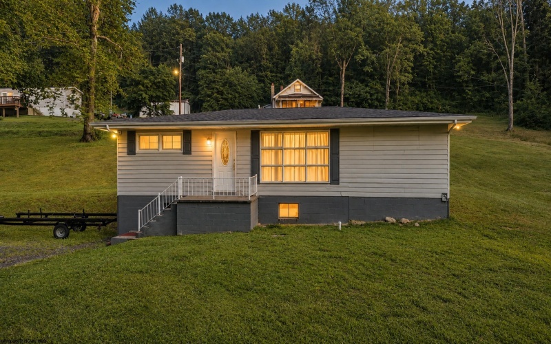 635 Boyce Road, Grafton, West Virginia 26354, 3 Bedrooms Bedrooms, 6 Rooms Rooms,1 BathroomBathrooms,Single Family Detached,For Sale,Boyce,0,10165837