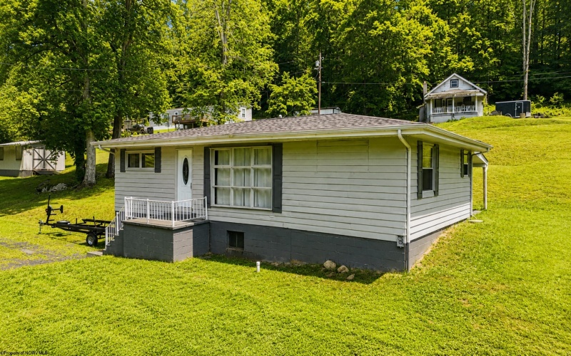 635 Boyce Road, Grafton, West Virginia 26354, 3 Bedrooms Bedrooms, 6 Rooms Rooms,1 BathroomBathrooms,Single Family Detached,For Sale,Boyce,0,10165837