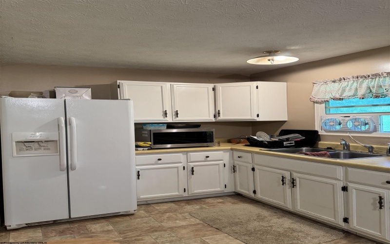 403 Adair Street, Terra Alta, West Virginia 26764, 3 Bedrooms Bedrooms, 6 Rooms Rooms,1 BathroomBathrooms,Single Family Detached,For Sale,Adair,0,10165844