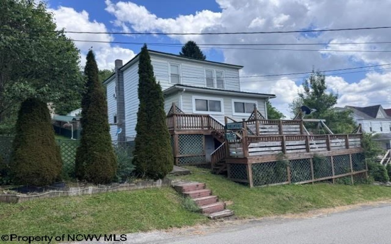 138 Brown Street, Thomas, West Virginia 26292, 4 Bedrooms Bedrooms, 11 Rooms Rooms,2 BathroomsBathrooms,Single Family Detached,For Sale,Brown,0,10165841