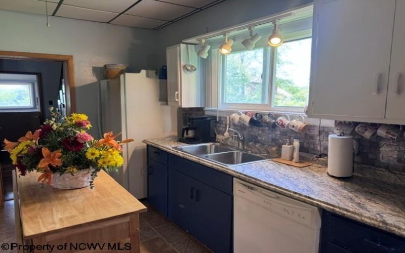 138 Brown Street, Thomas, West Virginia 26292, 4 Bedrooms Bedrooms, 11 Rooms Rooms,2 BathroomsBathrooms,Single Family Detached,For Sale,Brown,0,10165841