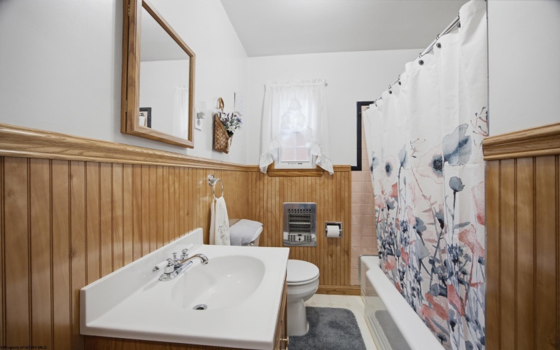 901 Duff Avenue, Clarksburg, West Virginia 26301, 3 Bedrooms Bedrooms, 8 Rooms Rooms,2 BathroomsBathrooms,Single Family Detached,For Sale,Duff,0,10165849