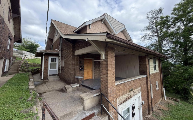 662 Spruce Street, Morgantown, West Virginia 26505, 3 Bedrooms Bedrooms, 5 Rooms Rooms,1 BathroomBathrooms,Residential Rentals,For Rent,Spruce,0,10165847