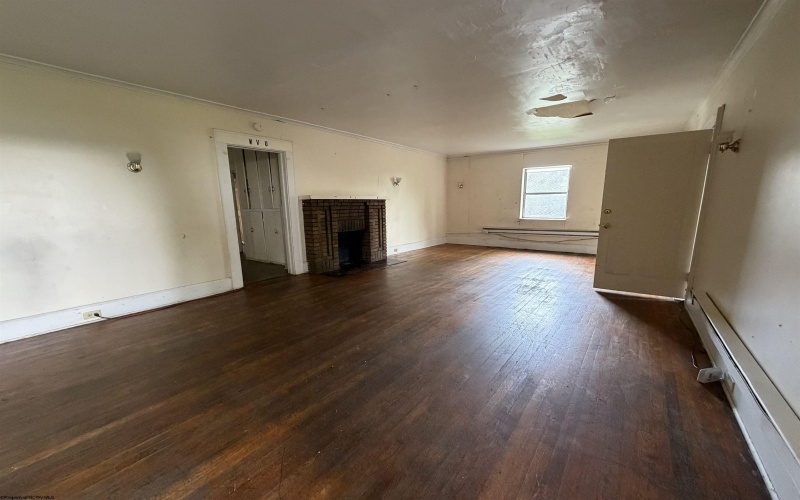 662 Spruce Street, Morgantown, West Virginia 26505, 3 Bedrooms Bedrooms, 5 Rooms Rooms,1 BathroomBathrooms,Residential Rentals,For Rent,Spruce,0,10165847