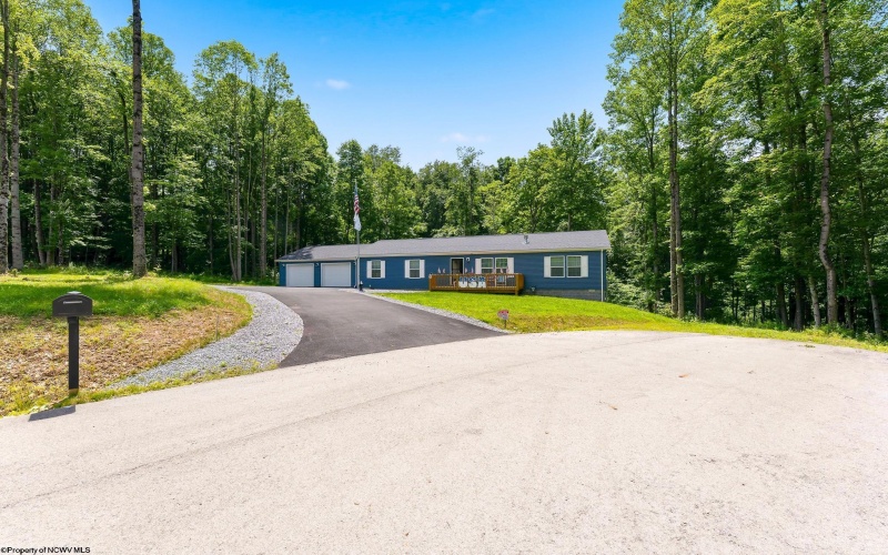 65 Holleran Heights, Kingwood, West Virginia 26537, 3 Bedrooms Bedrooms, 7 Rooms Rooms,2 BathroomsBathrooms,Single Family Detached,For Sale,Holleran,0,10165848