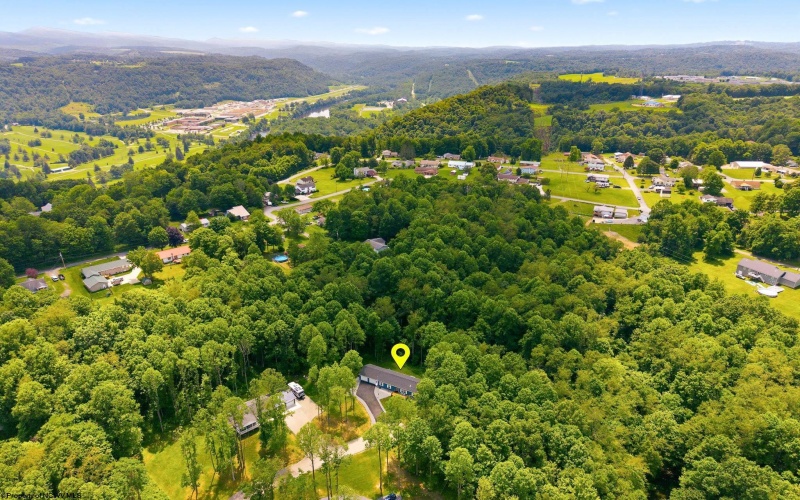 65 Holleran Heights, Kingwood, West Virginia 26537, 3 Bedrooms Bedrooms, 7 Rooms Rooms,2 BathroomsBathrooms,Single Family Detached,For Sale,Holleran,0,10165848