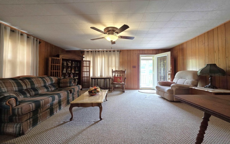 202 Main Street, Idamay, West Virginia 26576, 2 Bedrooms Bedrooms, 5 Rooms Rooms,1 BathroomBathrooms,Single Family Detached,For Sale,Main,0,10165846