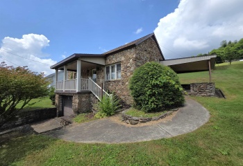 202 Main Street, Idamay, West Virginia 26576, 2 Bedrooms Bedrooms, 5 Rooms Rooms,1 BathroomBathrooms,Single Family Detached,For Sale,Main,0,10165846